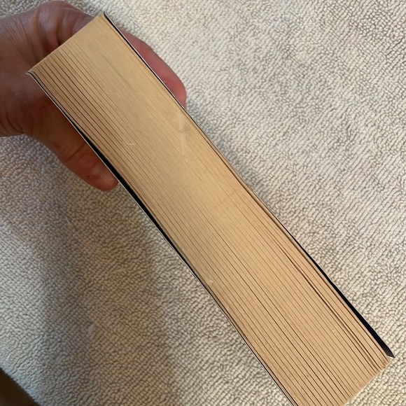 📚2/$6  🎁Assegai #13 in the Courtney Series - Picture 4 of 11